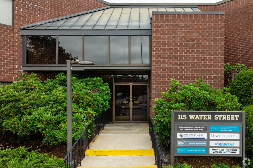 More Photos Of 113 Water St, Milford Medical For Lease