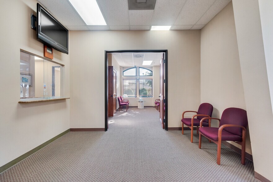 More Photos Of 7920 Preston Rd, Plano Medical For Sale