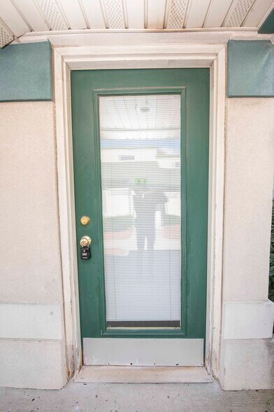 More Photos Of 17-19 S Main St, Manville Loft Creative Space For Lease