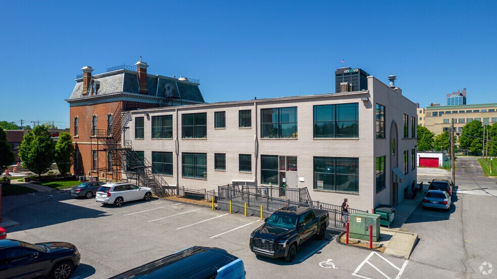 More Photos Of 620 E Broad St, Columbus Office For Sale