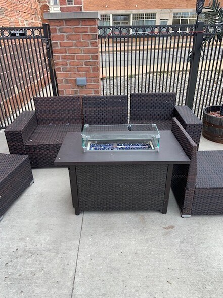 More Photos Of 1237 Main St, Green Bay Bar For Sale