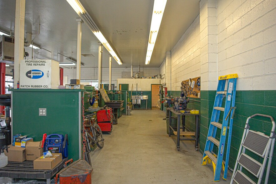 More Photos Of 1931 1st St, Livermore Freestanding For Sale