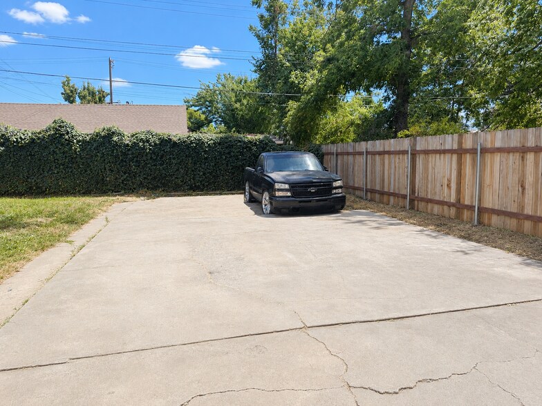 More Photos Of 4630 13th Ave, Sacramento Apartments For Sale