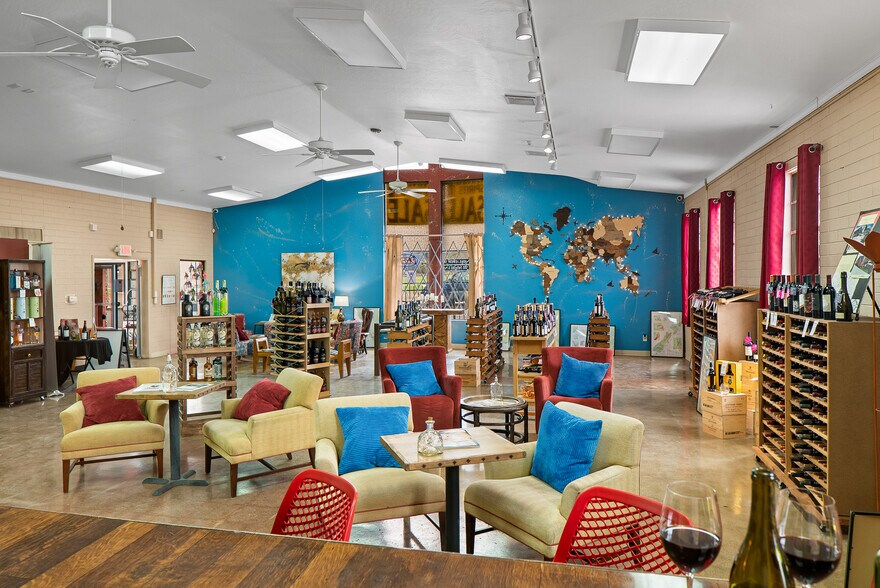 More Photos Of 102 E Pima St, Cottonwood Restaurant For Sale