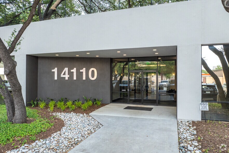 More Photos Of 14110 N Dallas Pky, Dallas Unknown For Lease