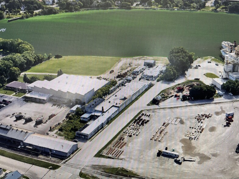 Primary Photo Of 200 9th St, Green Bay Warehouse For Lease