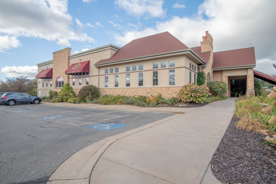 More Photos Of 2305 Sherman St, Wausau General Retail For Sale