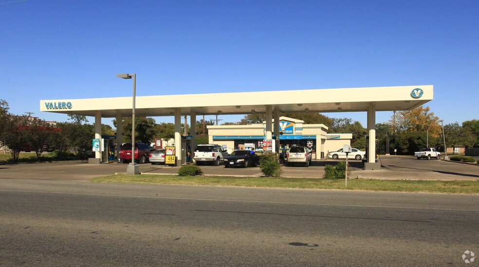 Primary Photo Of 3401 Williams Dr, Georgetown Service Station For Sale