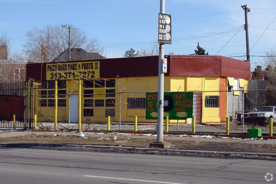 Primary Photo Of , Detroit General Retail For Sale