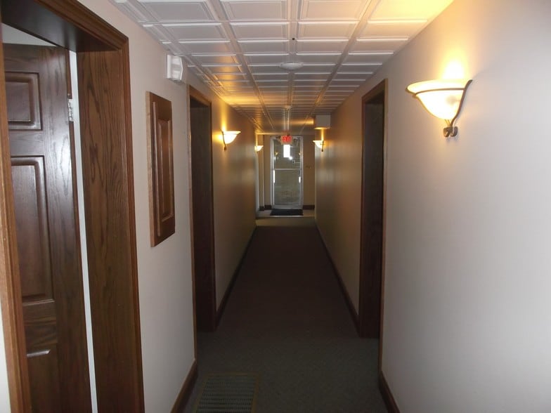 More Photos Of 2833 Cleveland Ave, Canton Office For Sale