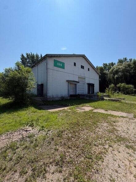 More Photos Of 92 E Michigan Ave, Galesburg Freestanding For Sale