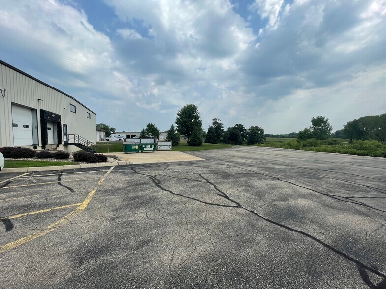 More Photos Of 380 Business Park Cir, Stoughton Warehouse For Lease
