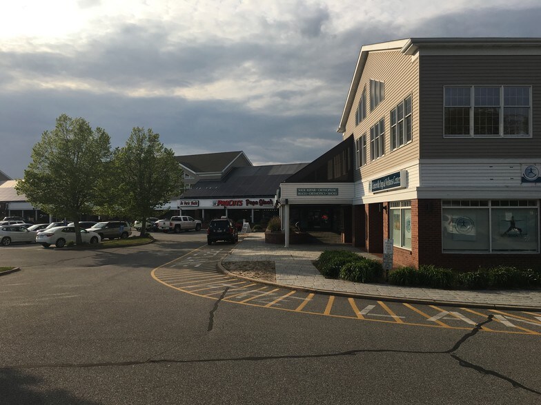 More Photos Of 1600 Falmouth Rd, Centerville General Retail For Lease