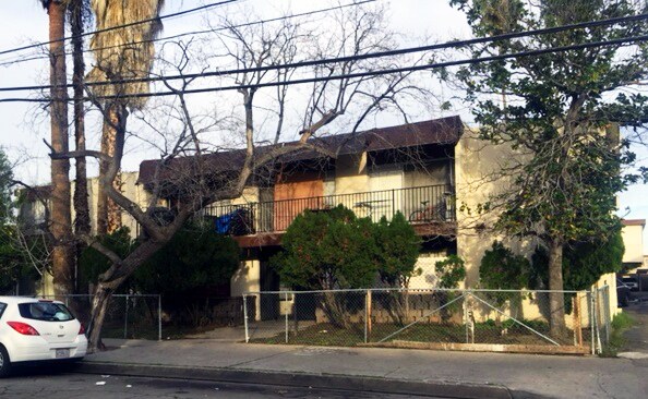 Primary Photo Of 6666 Darby Ave, Reseda Apartments For Sale