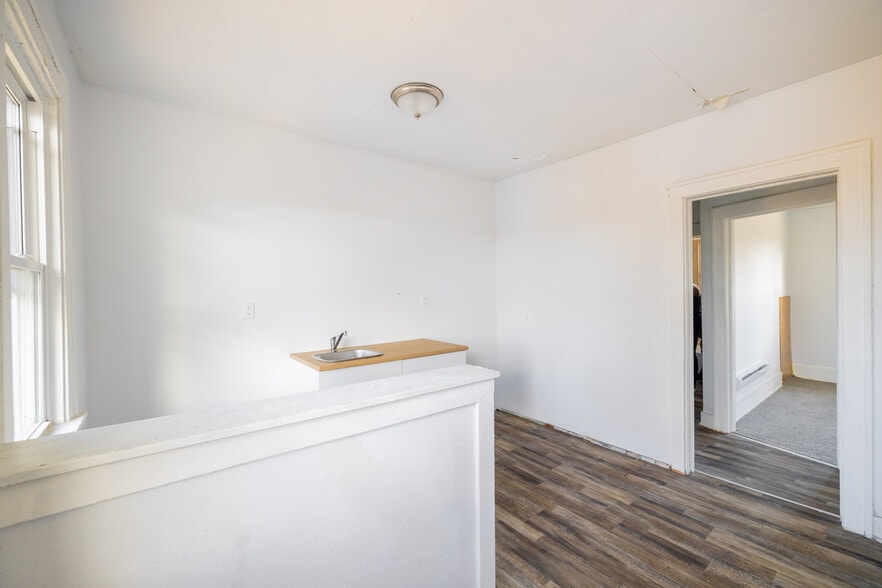 More Photos Of 8525 Maxwell St, Detroit Apartments For Sale