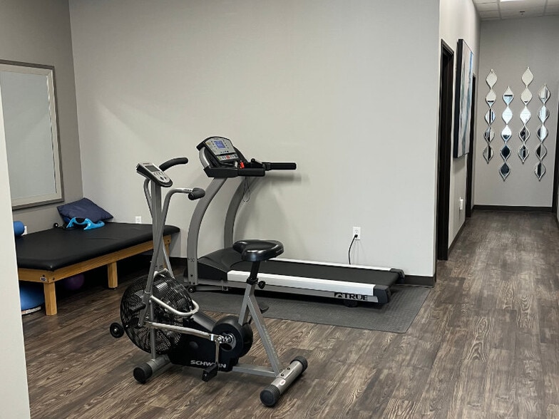 More Photos Of 7920 Preston Rd, Plano Office For Sale