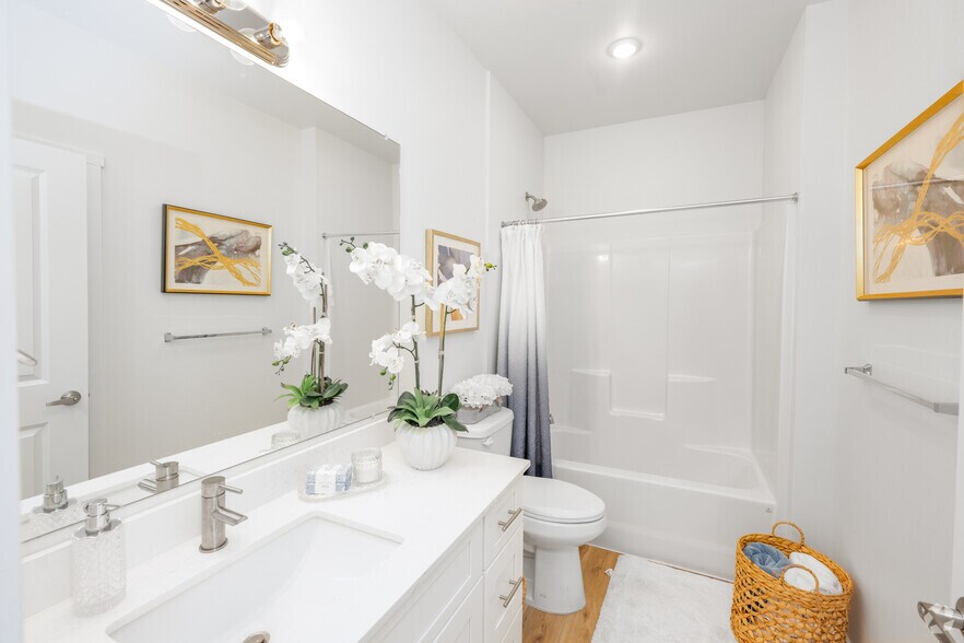 More Photos Of 4542 & 4546 S Junett St, Tacoma Apartments For Sale