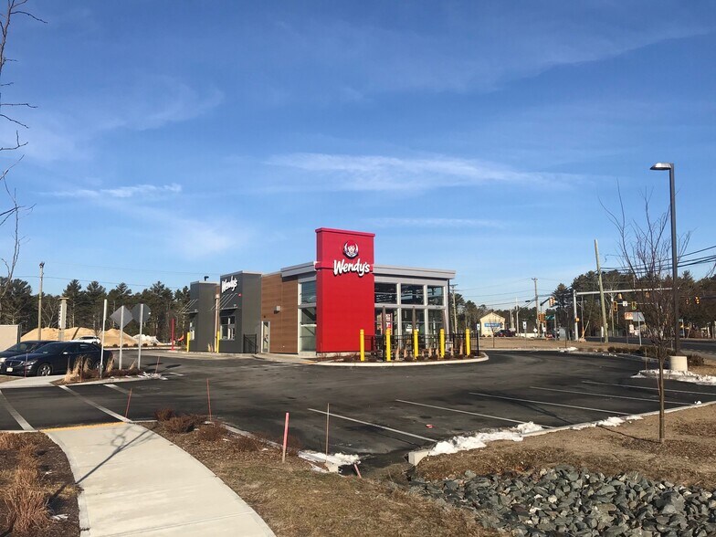 More Photos Of 2419 Cranberry Hwy, Wareham Unknown For Lease