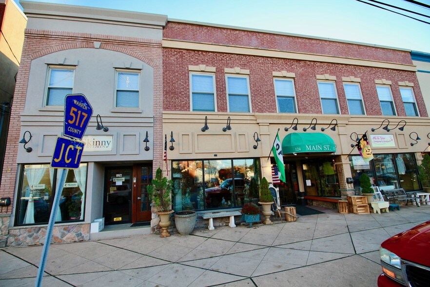 More Photos Of 122-126 Main St, Hackettstown Apartments For Lease