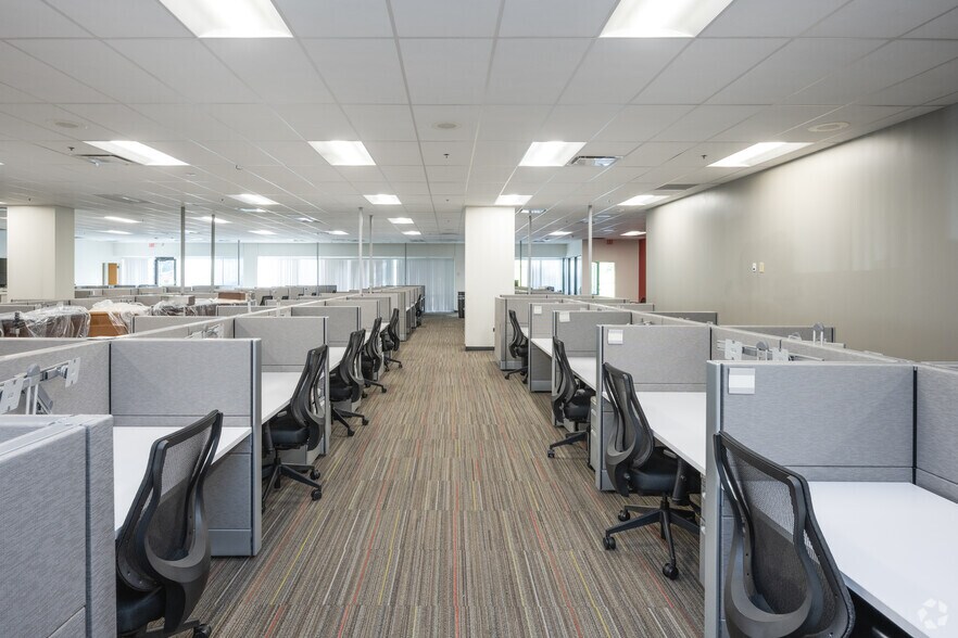 More Photos Of 111 Corporate Dr, Spartanburg Research And Development For Lease