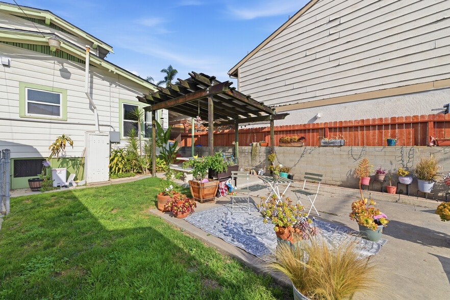 More Photos Of 3765 Herman Ave, San Diego Apartments For Sale