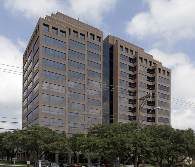 More Photos Of 1777 NE Loop 410, San Antonio Office For Lease