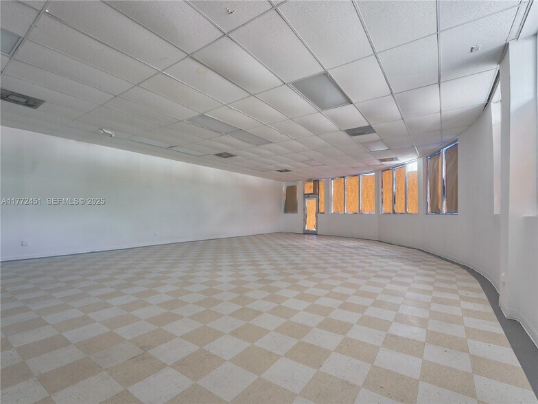 More Photos Of 6211 NW 7th Ave, Miami General Retail For Lease
