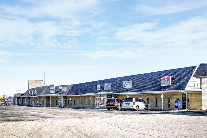 More Photos Of 2317-2323 E Lincolnway, Sterling Medical For Lease