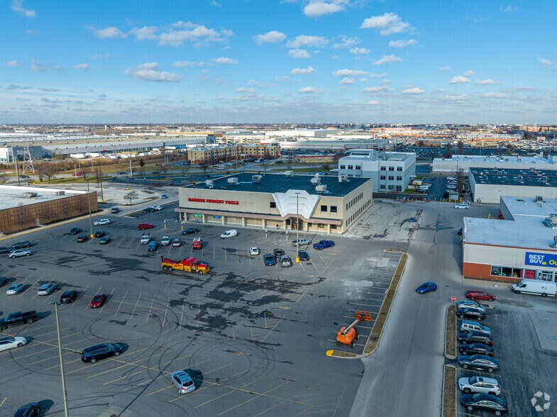 More Photos Of 7600 La Crosse Ave, Burbank Freestanding For Lease