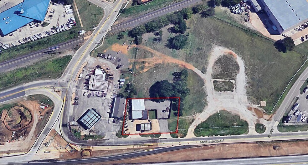 Primary Photo Of 1844 N Stemmons Fwy, Lewisville Service Station For Sale