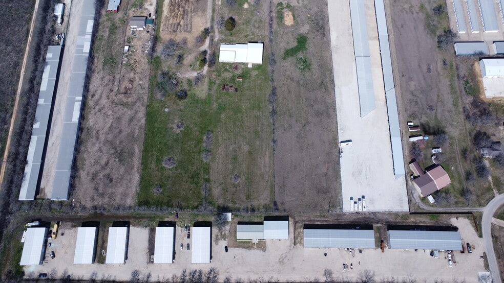 More Photos Of 4632 CR 617, Alvarado Industrial For Lease