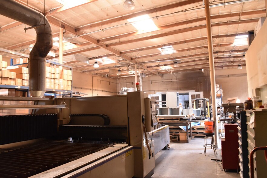 More Photos Of 2182 Maple Privado, Ontario Warehouse For Sale
