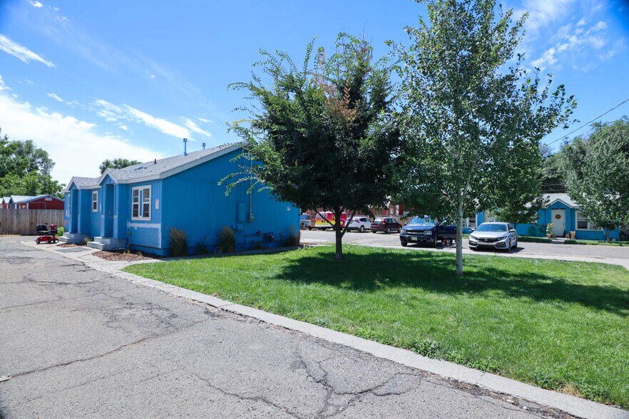 More Photos Of 124 NW 4th Ave, Ontario Apartments For Sale