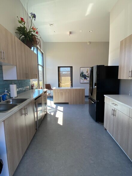 More Photos Of 720 Piper Farm Rd, Fayetteville Office For Lease