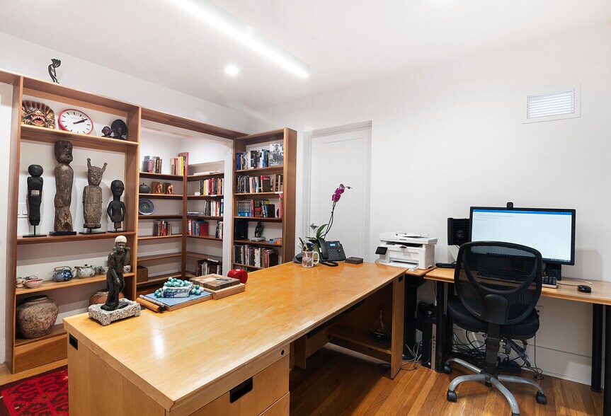 More Photos Of 1506 Crenshaw blvd, Los Angeles Office For Sale