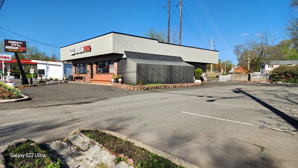 More Photos Of 4 Route 303, Tappan Restaurant For Sale