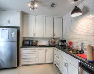 More Photos Of 603 W 11th St, Houston Office For Lease