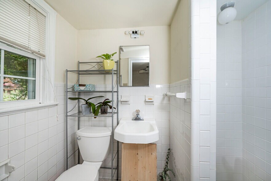 More Photos Of 7740 Cherokee Rd, Richmond Religious Facility For Sale