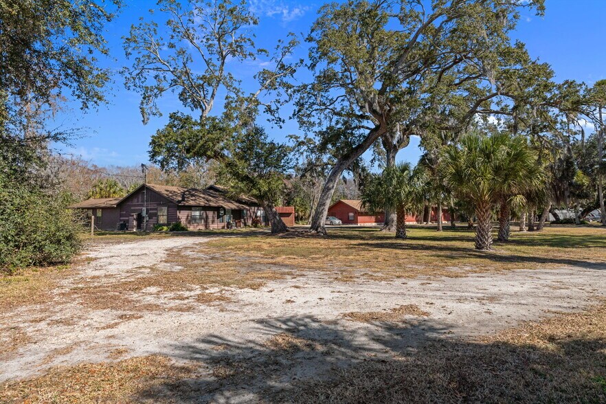 More Photos Of 8301 Congress St, Port Richey Flex For Sale