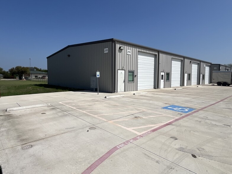 Primary Photo Of 299 Navarro Dr, Seguin Unknown For Lease