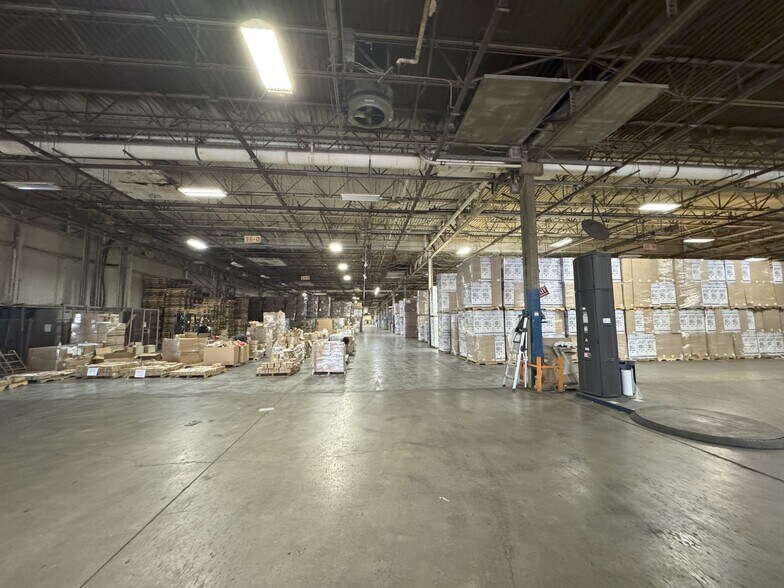 More Photos Of 3401 E 4th Ave, Hutchinson Warehouse For Sale