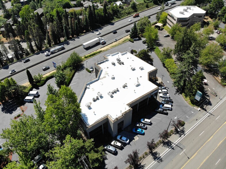 More Photos Of 9570 SW Barbur Blvd, Portland Office For Lease