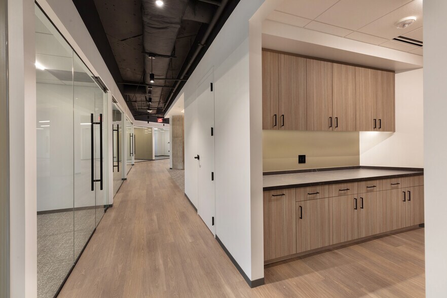 More Photos Of 1900 Campus Commons Dr, Reston Unknown For Lease