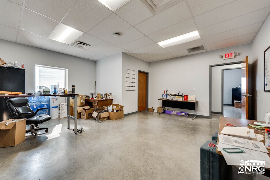 More Photos Of 7305 S FM 1788, Midland Manufacturing For Lease