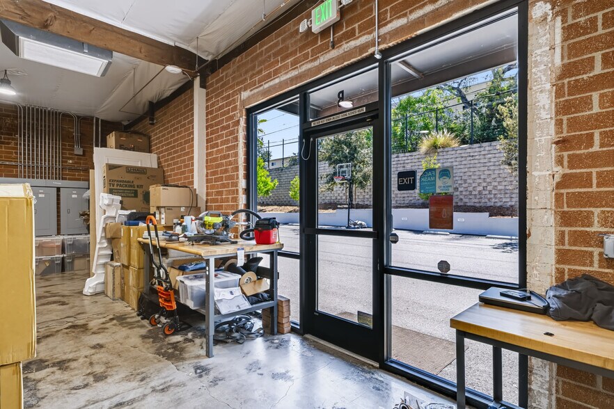More Photos Of 161 Pasadena Ave, South Pasadena Loft Creative Space For Lease