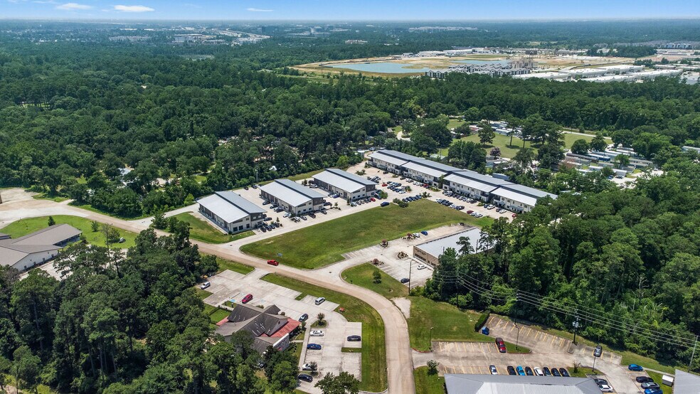 More Photos Of 1350 Rayford Park Rd, Spring Unknown For Lease