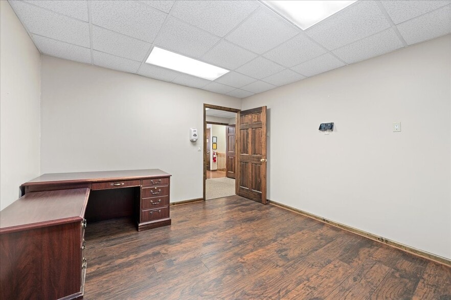 More Photos Of 303 E Main St, Pickens General Retail For Sale