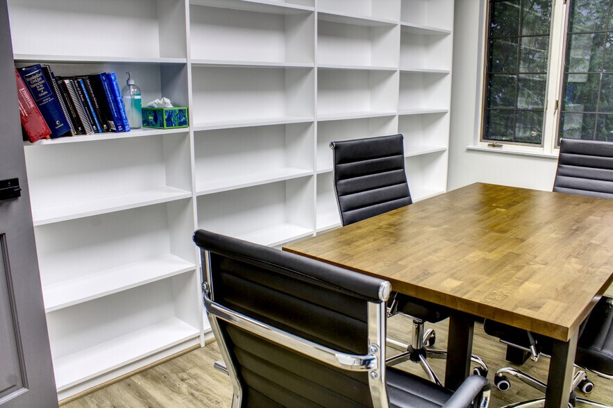 More Photos Of 10521 Judicial Dr, Fairfax Medical For Sale
