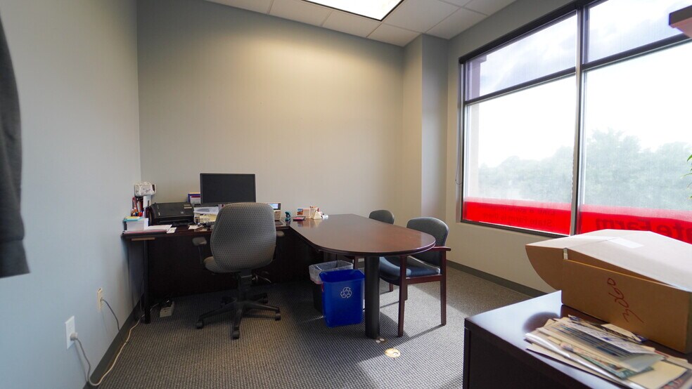 More Photos Of 491 Williamson Rd, Mooresville Unknown For Lease