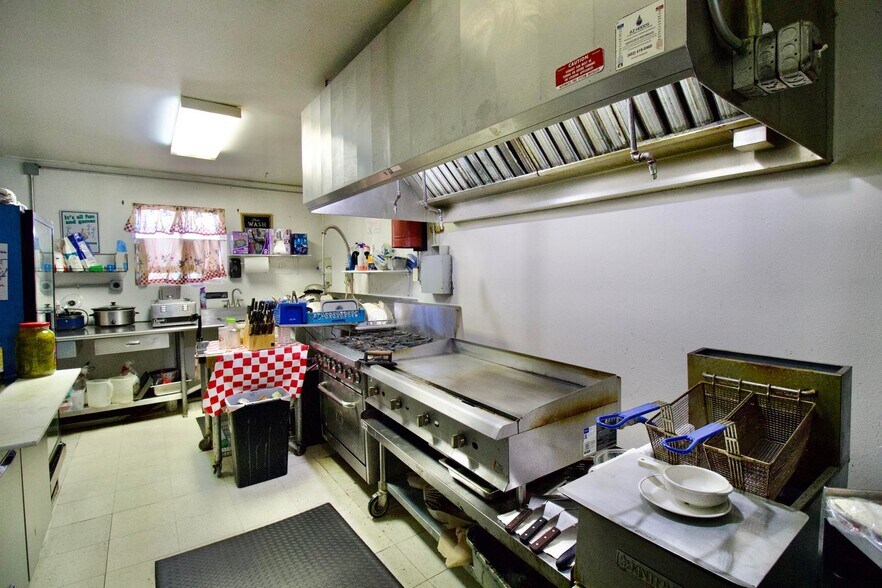 More Photos Of 217 Main st, Aguilar Restaurant For Sale